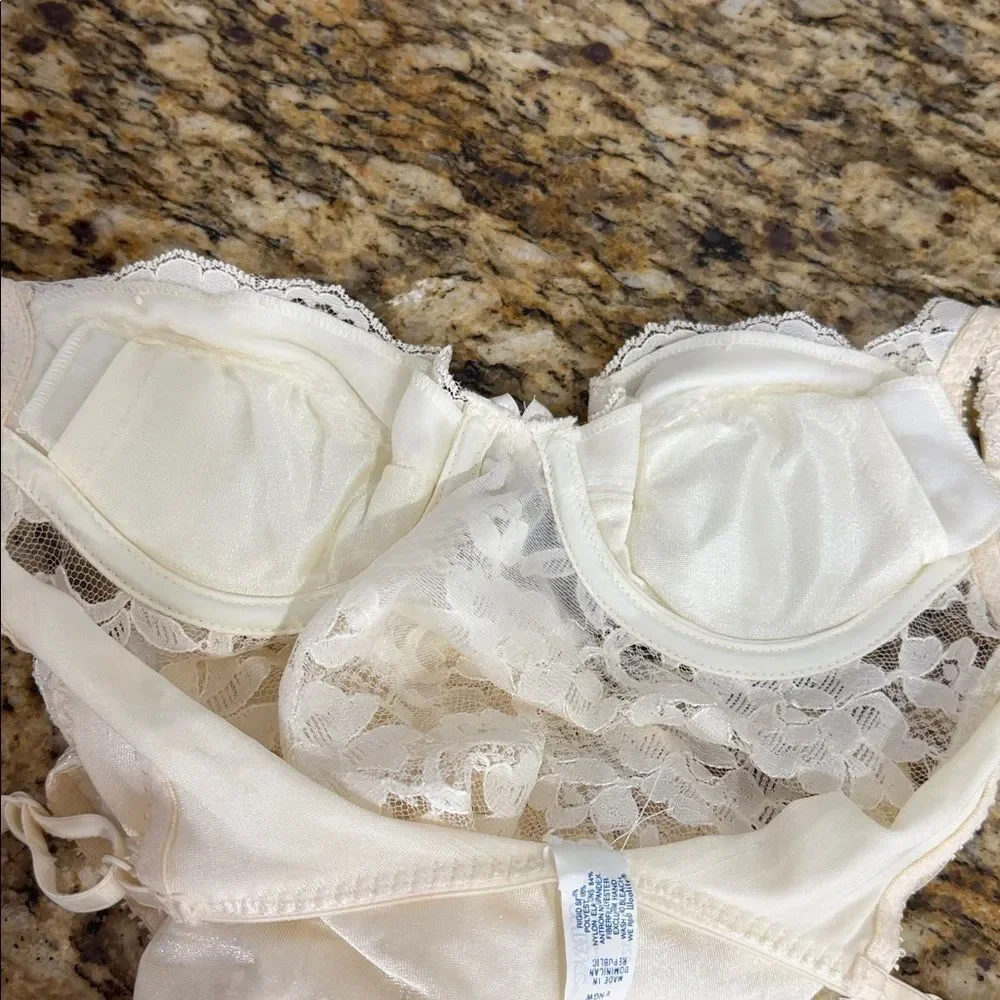 Vintage Lily of France Ivory Lace Teddy Bodysuit Lingerie 32B
